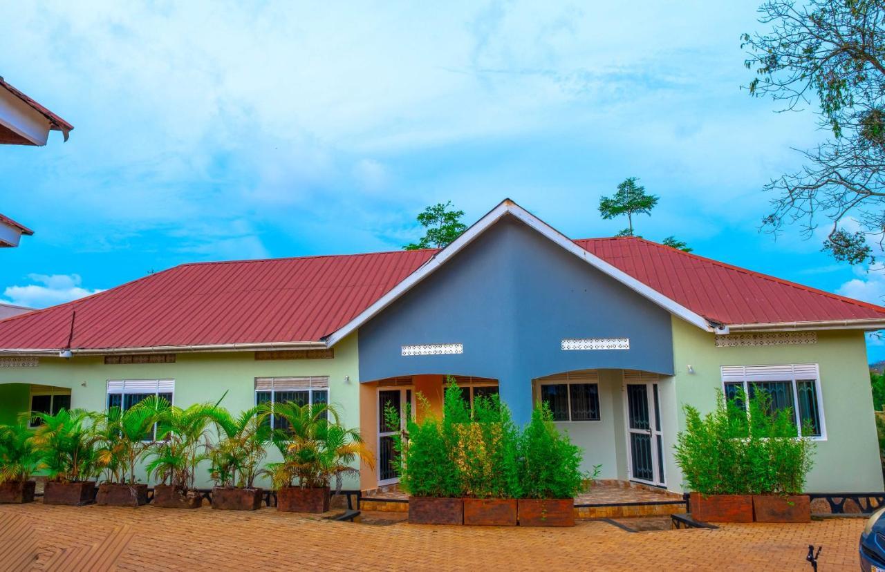 Airport Unique Hotel Entebbe Ngoại thất bức ảnh