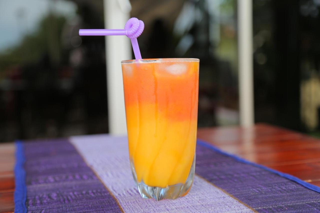Airport Unique Hotel Entebbe Ngoại thất bức ảnh