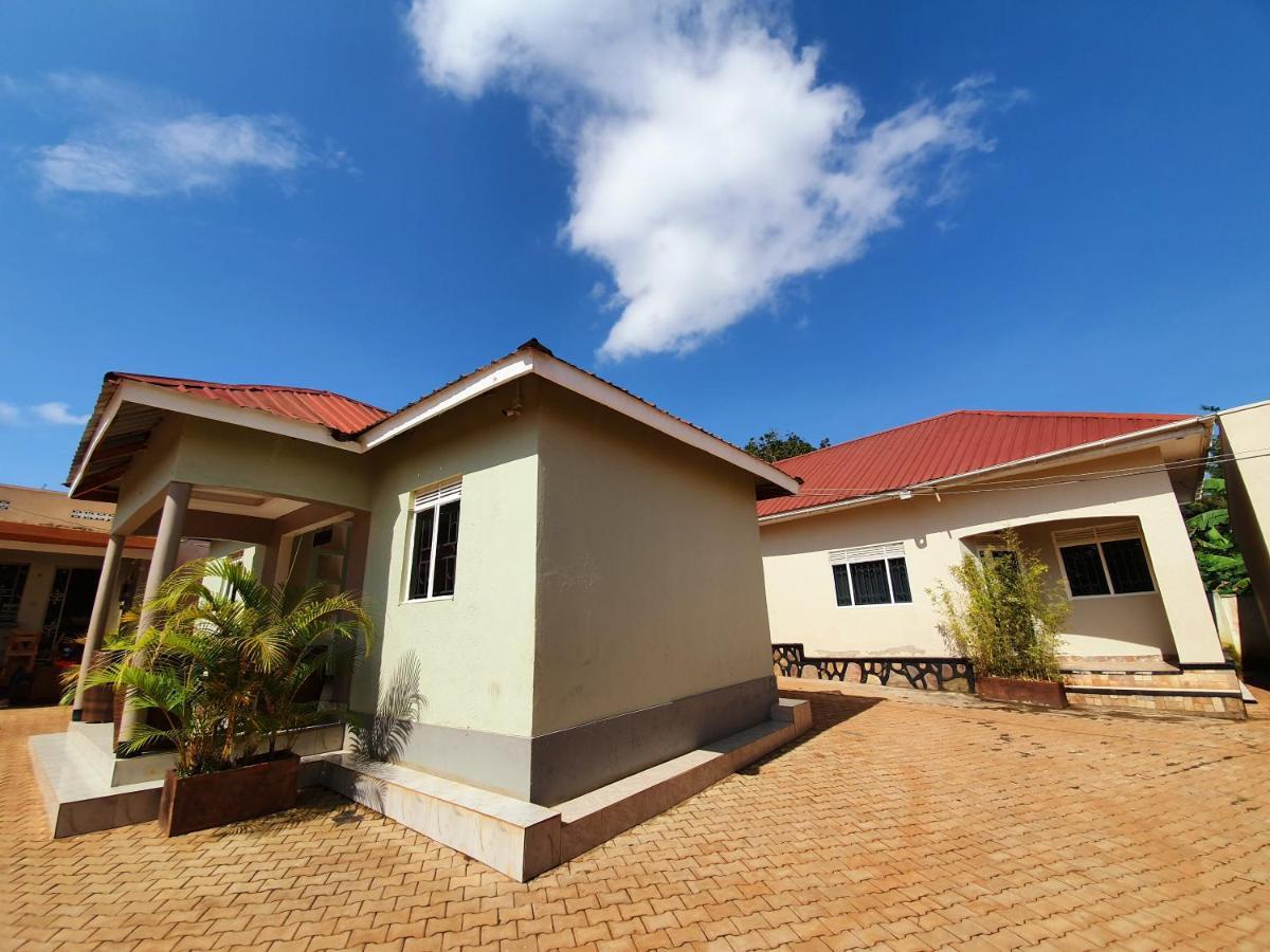 Airport Unique Hotel Entebbe Ngoại thất bức ảnh